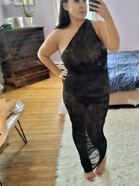 Lioness Black One-Shoulder Lace Maxi Dress